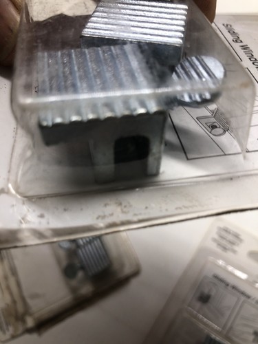 Konvolut 3 Pks. Schiebefensterschloss - Bild 3 von 3