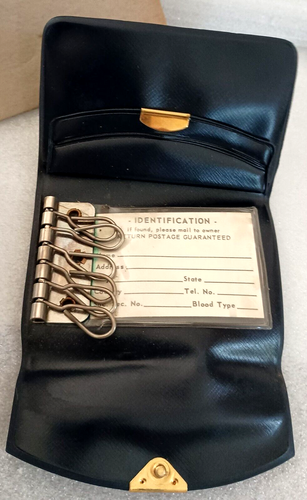 1964 1965 New York Worlds Fair Souvenir Plastic Key Wallet Case NOS New - Picture 3 of 4