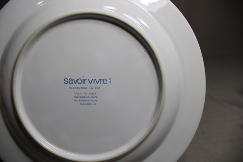 4 SAVOIR VIVRE 8 1/4" Salad Plates In The Florentine Pattern, Thailand - Picture 4 of 4