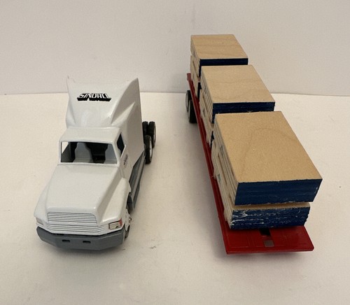 Sindall Transport New Holland PA Winross Diecast Truck Trailer w/Plywood Load - Picture 18 of 24