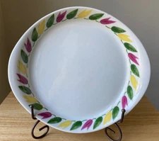 Vintage UPSALA EKEBY FIESTA Round Baker - Green Yellow Pink Leaves - Sweden