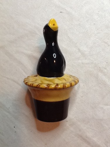 PIE BIRD CERAMIC BLACK BROWN YELLOW 5.5 IN VINTAGE 040425A - Picture 9 of 9