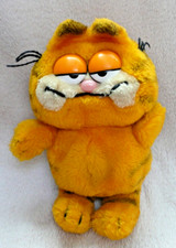 1981 Garfield Fun Farm Plush Stuffed Animal 9.5"