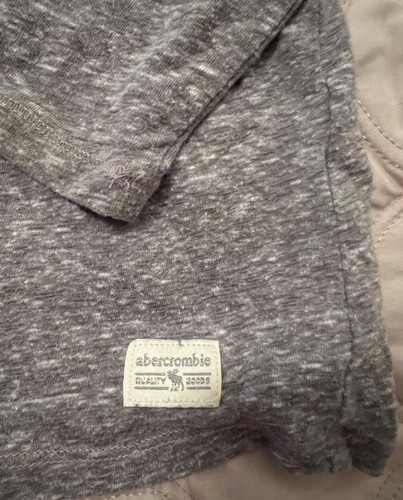 Abercrombie kids long sleeve T. Size 11/12. - Picture 3 of 4