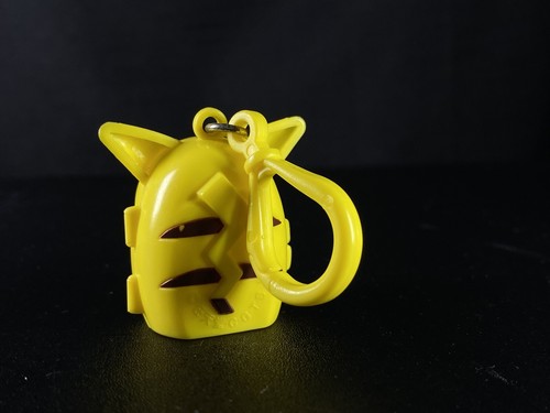 Vintage Pokémon Tomy Pikachu Capsule Keychain Figure - Picture 3 of 7