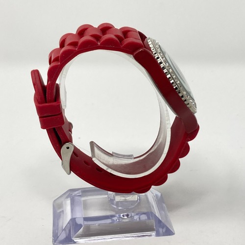 Iowa State Cyclones Watch Women 40mm Silver Tone Crystal Bling Red New Battery - Picture 8 of 19