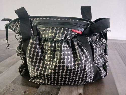 Skip Hop Forma Diaper Bag carrying bag Polka Dot black ⚫️ Gray - Picture 2 of 14