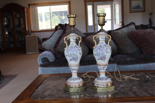 Matching Set Violet Purple Floral Porcelain Ceramic Tall Antique Table Lamps - Picture 10 of 10