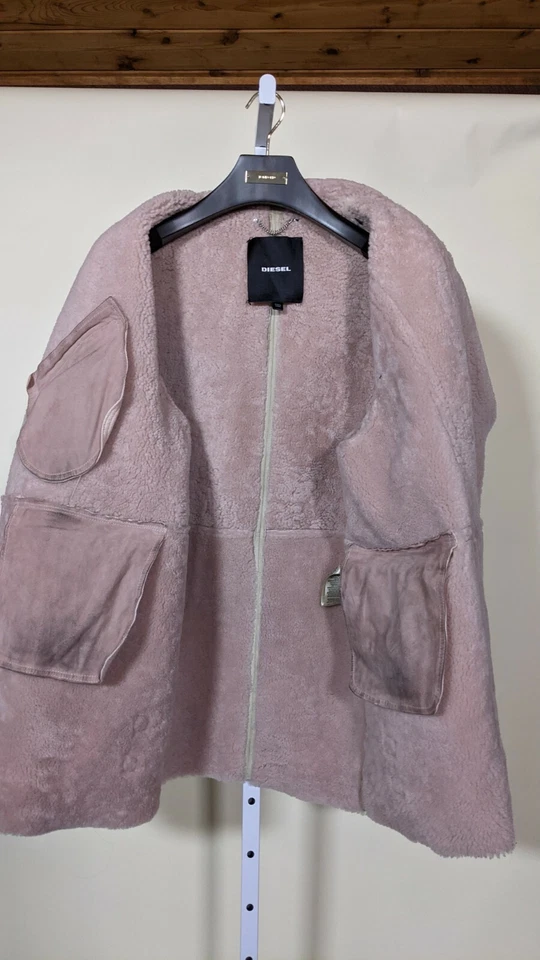 Abrigo Rockstar de gran tamaño de cuero de oveja rosa y blanco roto Diesel pequeño $1500+ Foto 4 de 4