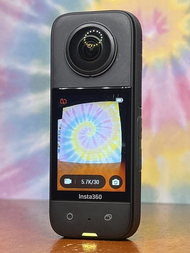Insta360 X3 - 5.7K 360° Video 72MP 360° Foto 10m wasserdichter Touchscreen - LESEN! - Bild 2 von 18