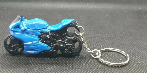 Hotwheels ducati 1199 panigale keyring diecast Motorcycle/bike - Picture 4 of 7