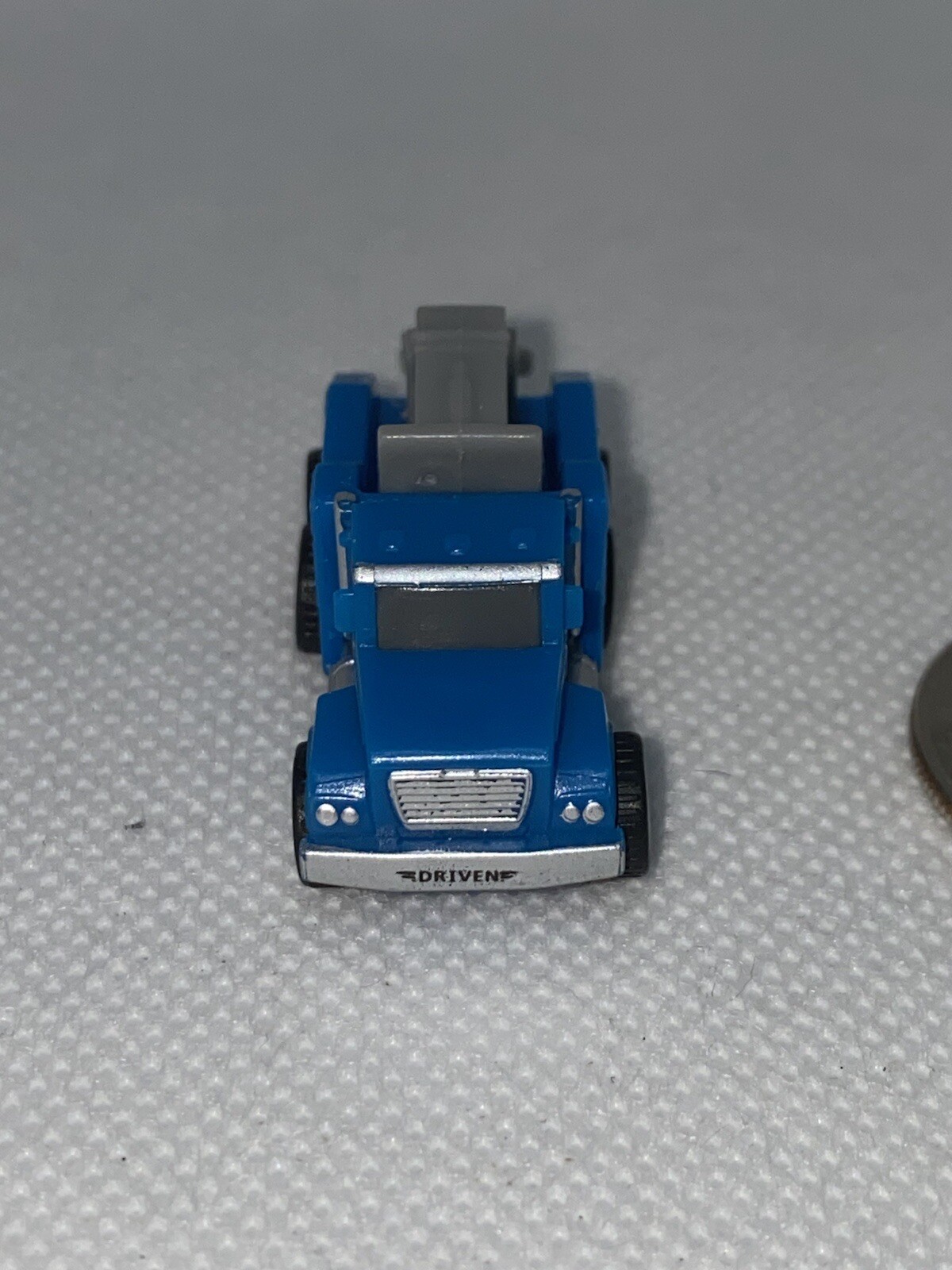 Driven by Battat Pocket Series 3 Hard To Find Blue Tow Truck Micro