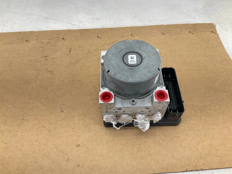 Sistema de frenos antibloqueo Lincoln MKC 18-19 bomba ABS OEM CM Foto 4 de 4