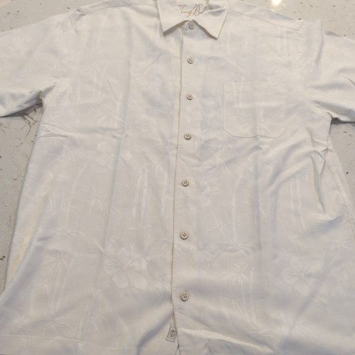 Tommy Bahama Shirt Men Large Cream Fishing Reel Casting Call Silk Embroidered - Picture 10 of 16