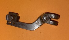  USED 146634-SINGER-THREAD PULL-OFF GUIDE -FOR SEWING MACHINES-FREE SHIPPING 
