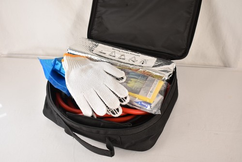 NEW Volkswagen VW Genuine OEM Roadside Assistance Kit 33 Items - Picture 12 of 15