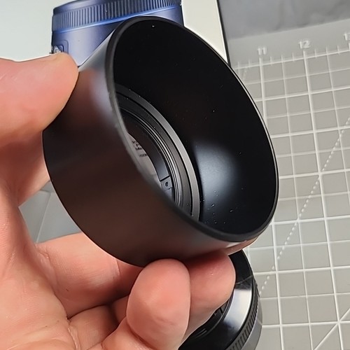 Samsung NX 45mm f/1.8 iFunction Lens With Hood Pouch And Box F 1.8 - Picture 12 of 17