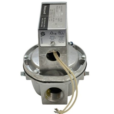 Honeywell V88J 1006 Diaphragm Gas Valve 1'' NPT 24V 60Hz 1/2 PSI Max NOS Box