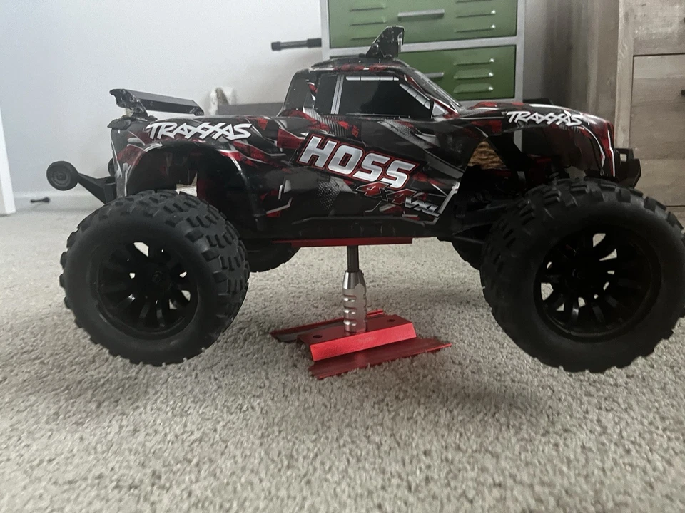Traxxas Hoss 4x4 VXL Foto 4 de 4