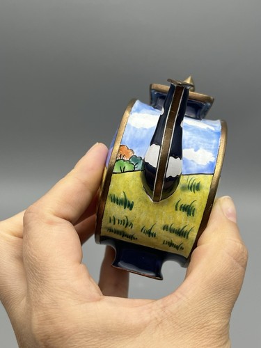 Kelvin Chen Teapot MiniaturePicasso ‘Child With Dove’ Hand painted Trinket Box - Picture 12 of 16