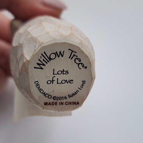 Willow Tree Demdaco "Lots of Love" 2016 Figurine Ornament Susan Lordi- NWT - Picture 7 of 8