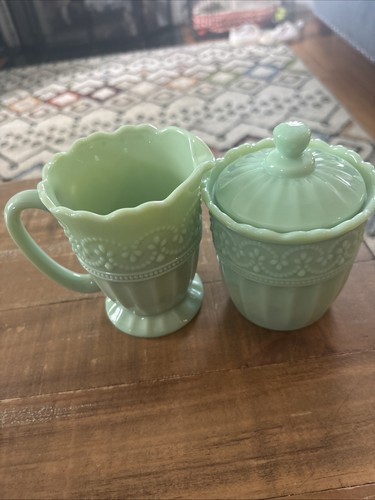 Pioneer Woman Jadeite Milk Glass Timeless Beauty Creamer and Sugar Bowl Set