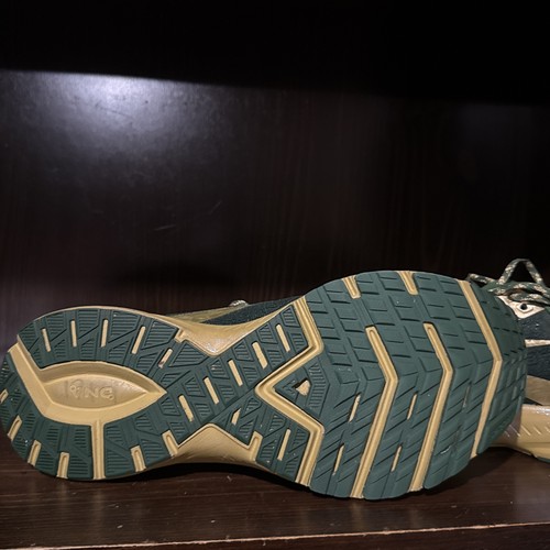 Brooks Launch 7 Run Lucky Womens 10 B Running Shoes Run Lucky St Patrick’s - Picture 7 of 8