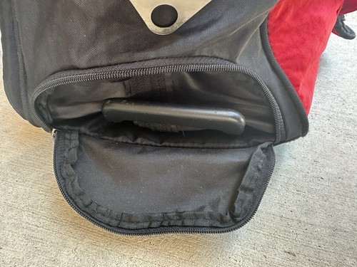 North Face Red Rolling Duffel Weekend Travel Bag Heavy Duty Retractable Handle M - Picture 5 of 12