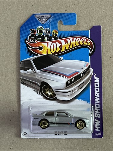 2013 Hot Wheels Toyota AE-86 Corolla Black/White & BMW 92 M3 In Protective Cases - Picture 8 of 12