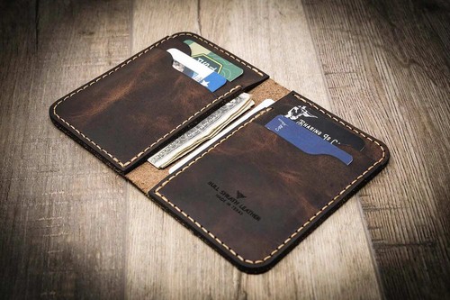 The Tyler Vertical Wallet - Picture 17 of 19