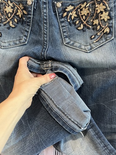 Pantalones de mezclilla azules Miss Me cristal lentejuelas y puntada talla 26 (acortados) ¡EXCELENTE ESTADO! - Imagen 11 de 11