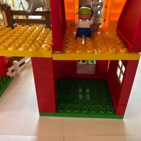 LEGO DUPLO Big Farm set. No box. Missing one red wall . Barely used.