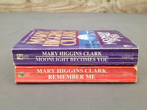 2 Mary Higgins Clark Paperbacks - Imagen 5 de 13