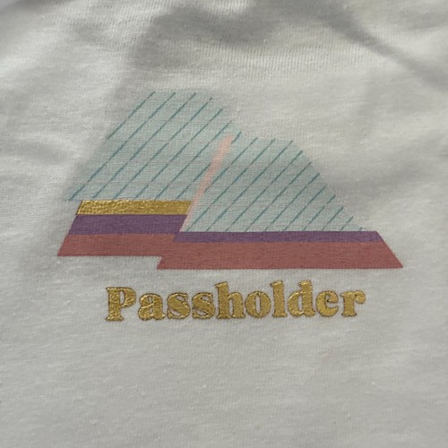 Neu mit Etikett! 2025 Disney Parks Festival der Feiertage Passholder Figur Shirt | Small - Bild 4 von 4