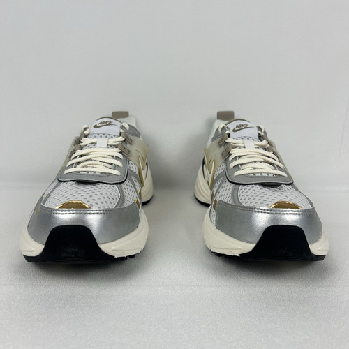 Nike V2K Run White Khaki Gold Shoes HJ7245 100 Women's Size 12 / Men’s 10.5 - Picture 2 of 10