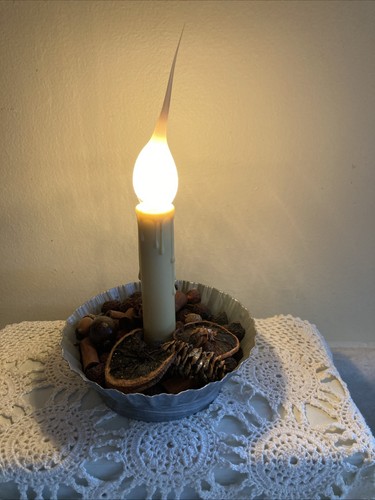 Primitive Tin Metal Candle Light Electric Farmhouse On & Off Switch Nightlight - Picture 5 of 10