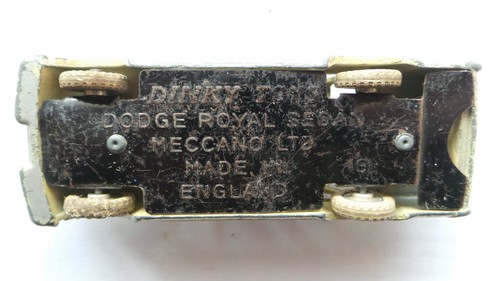 DINKY TOYS MECCANO DODGE ROYAL SEDAN 191 FOR SPARES OR REPAIR - Picture 9 of 12