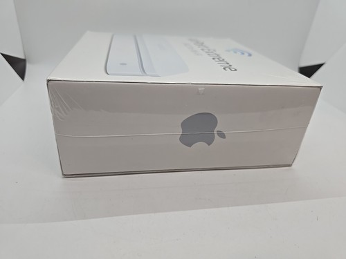 Apple A1354 AirPort Extreme 3-Port Gigabit Base Station (MC340LL/A) - Picture 5 of 8