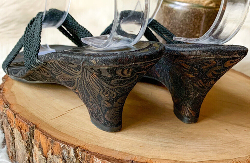 PRADA VTG Kitten Heel Open Toe Slip On Sandals Strappy Velvet Floral Black 35/5 - Picture 3 of 10
