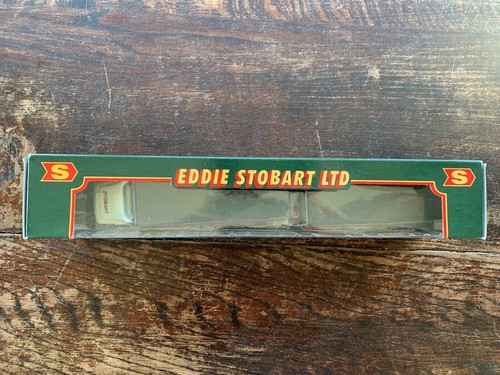 Corgi Eddie Stobart 59516 Volvo Short wheelbase Lorry Trailer Model Truck - Picture 6 of 6
