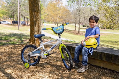 Dynacraft 18” Boys’ Minions Bike with Adjustable Seat - Perfect for Ages 6-9 - Picture 4 of 9