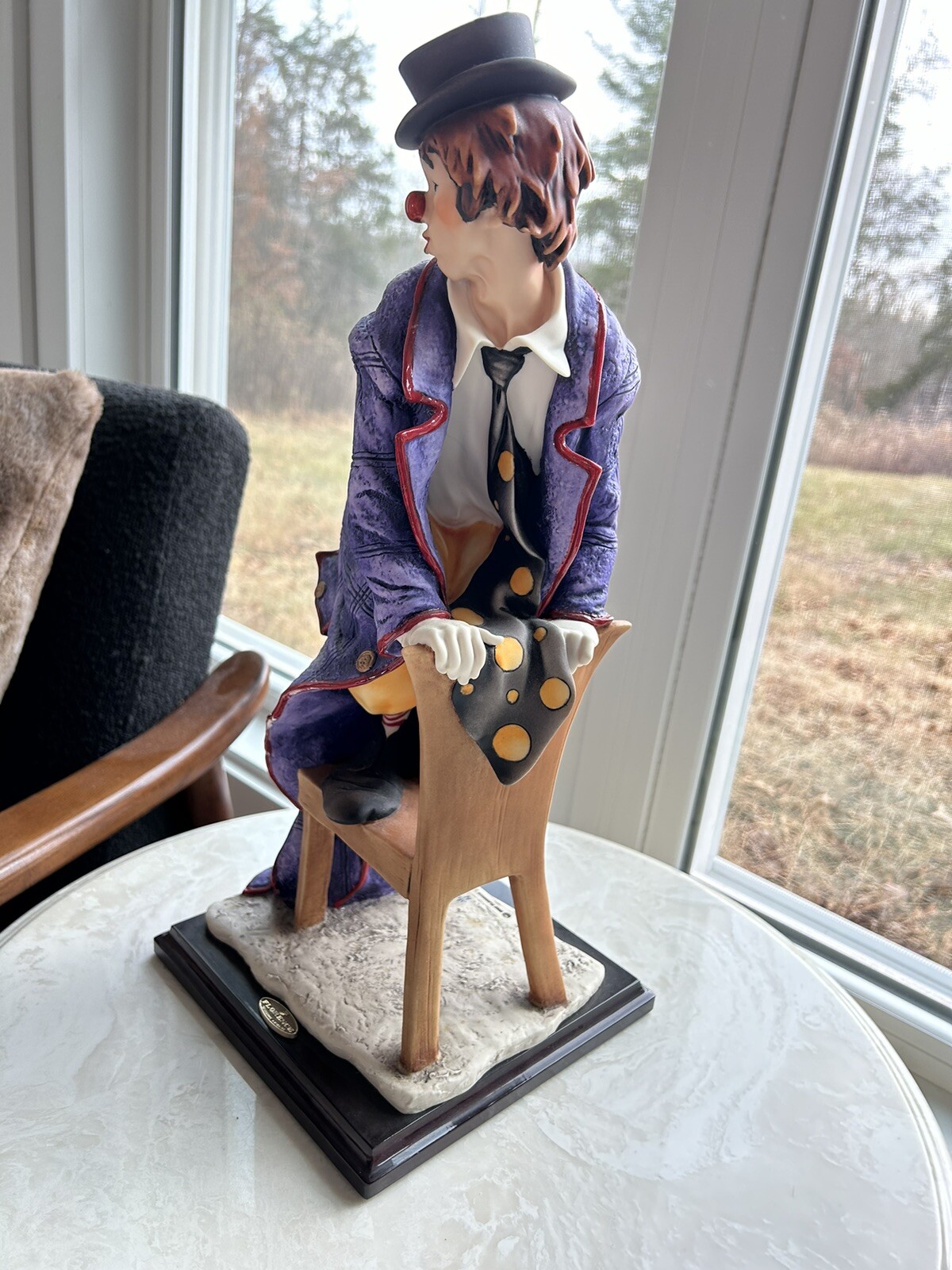 Picture 3 of 8