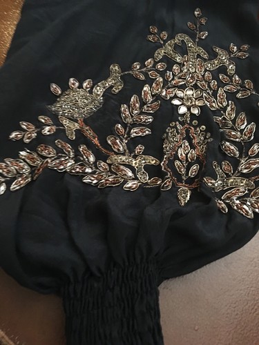Top contadino Bonnie Strauss nero seta perline manica spalle scoperte taglia L large - Foto 5 di 12
