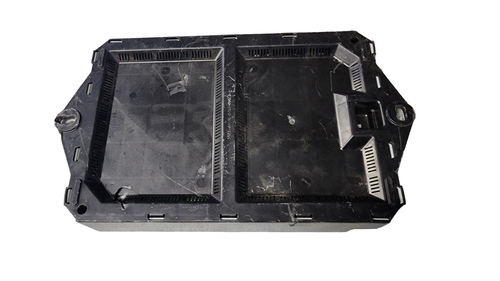 2009 JAGUAR XF X250 REAR TRUNK FUSE RELAY BOX MODULE # 8X2T-14B476-BF OEM USED - Picture 6 of 6