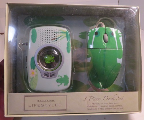 3 Pc Desk Set BELK Home Accents Lifestyles Mouse Radio Mouse Pad Frog Theme NEW - Picture 14 of 16