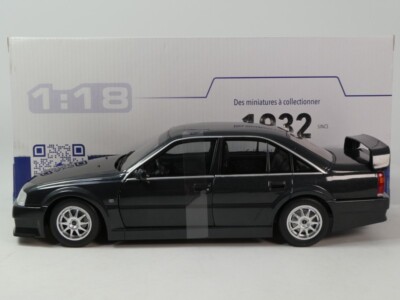 Solido Opel Omega Evo 500 Astrosilber Metallic 1990 1/18 S1809701