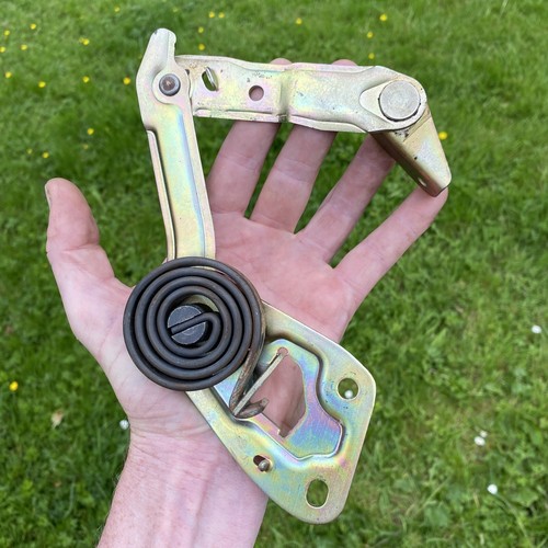 Toyota MR2 Mk1 Heck Kofferraum Kofferraumdeckel Scharnier Feder. AW11 Super Zustand