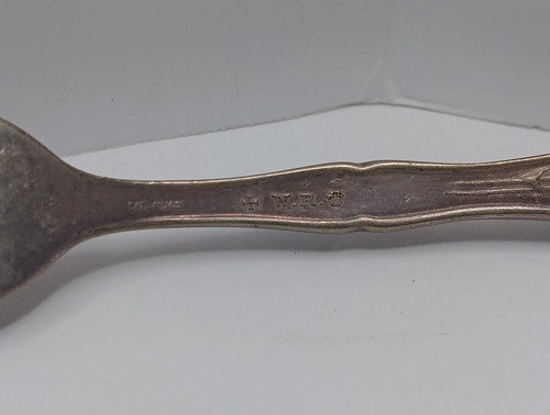 1908 W.R Antique Carnation Pattern Silverplate Fork - Picture 5 of 7