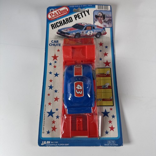 Richard Petty Plastic toys lot of 5 Car Chute Racing Movies Pit team Race set - Picture 5 of 7