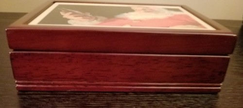 Wooden lacquer trinket box with inlay santa holding a Coca Cola - Picture 2 of 10